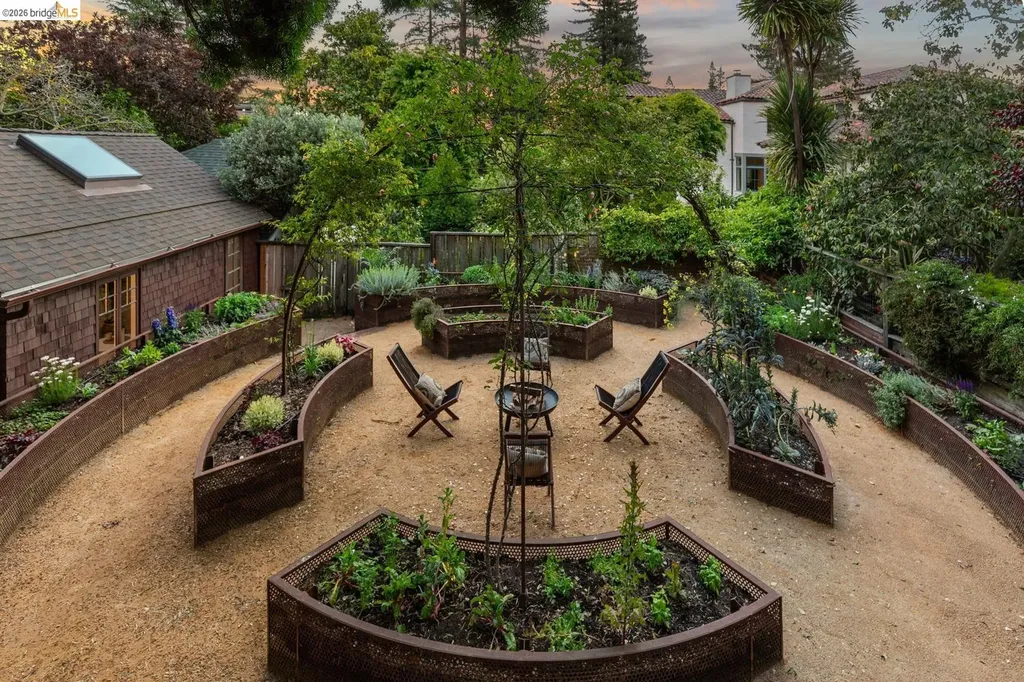 25 Stonewall Road Berkeley CA 94705