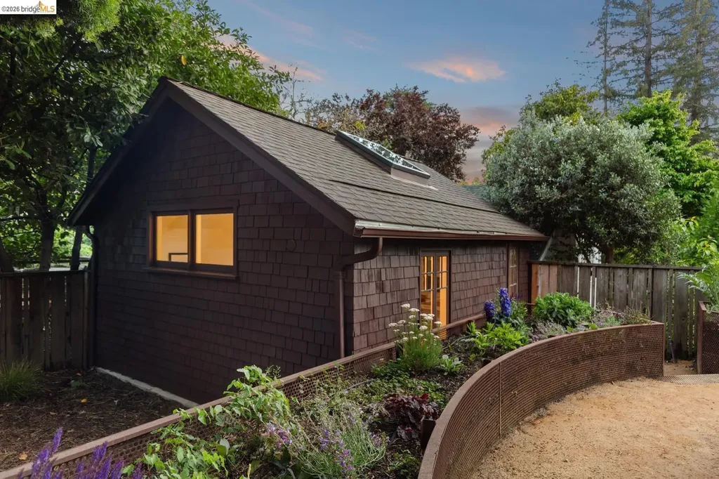 25 Stonewall Road Berkeley CA 94705