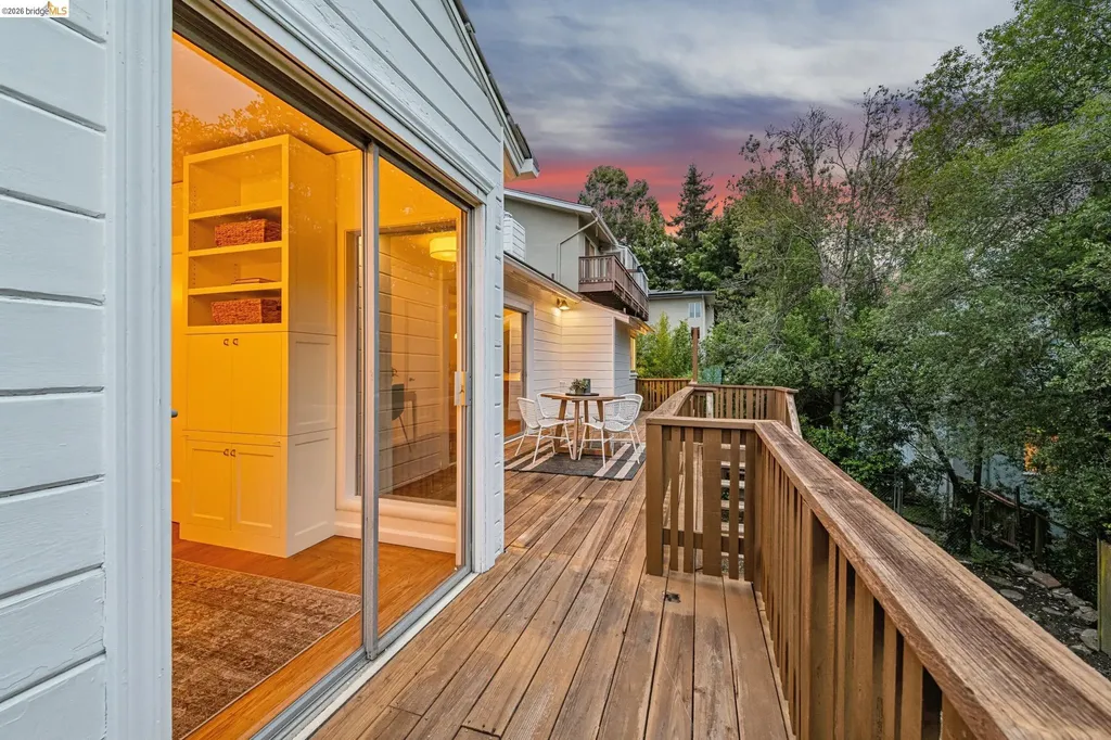 1201 Mountain Boulevard Oakland CA 94611