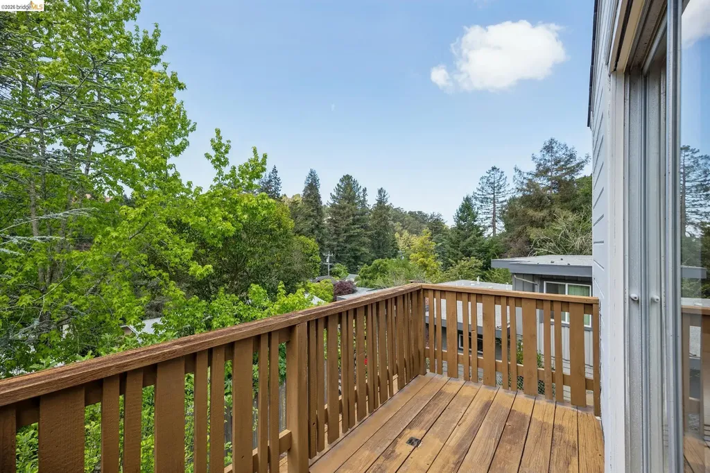1201 Mountain Boulevard Oakland CA 94611