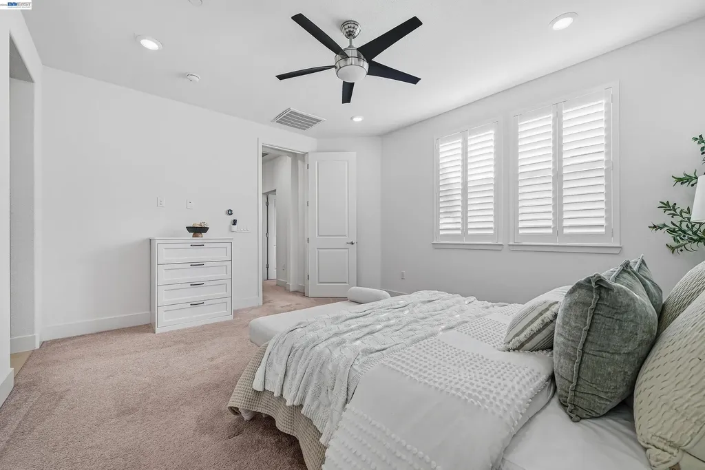 2933 Stringham Way Dublin CA 94568