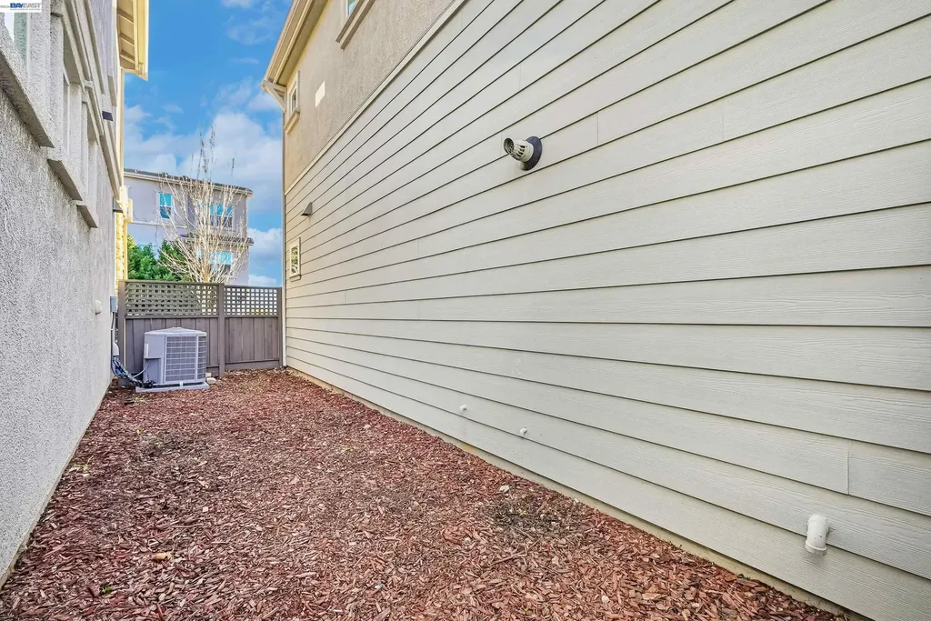 2933 Stringham Way Dublin CA 94568
