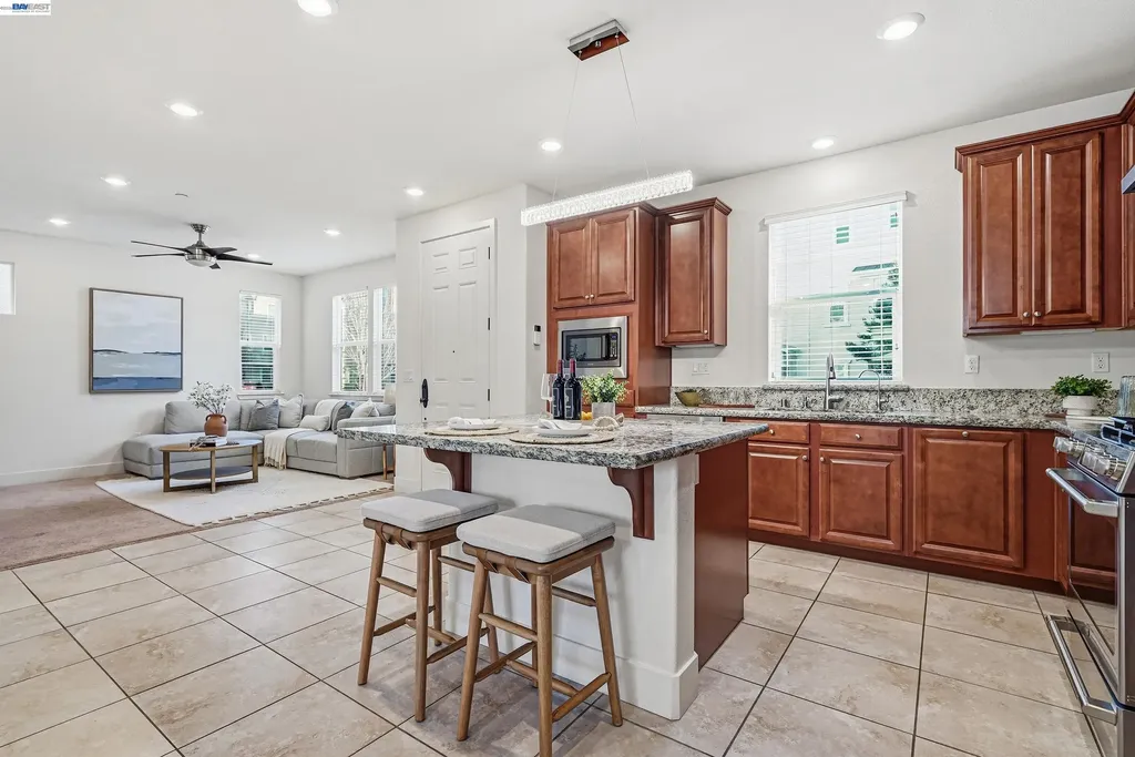 2933 Stringham Way Dublin CA 94568