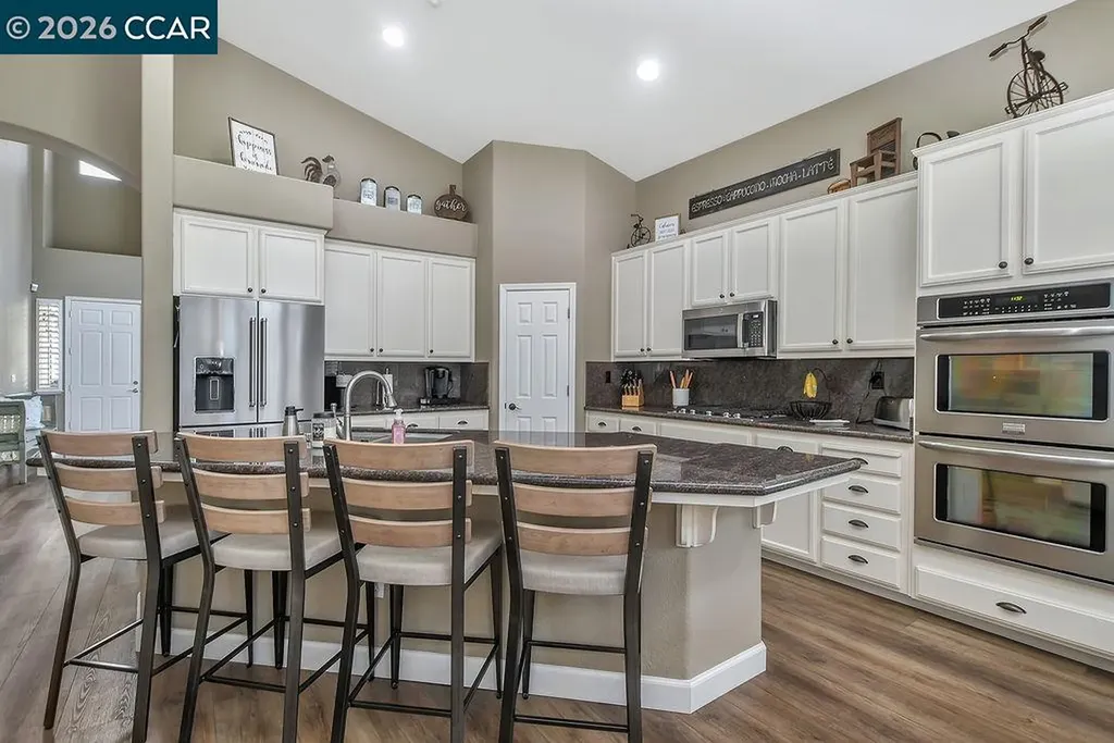 988 Country Glen Lane Brentwood CA 94513