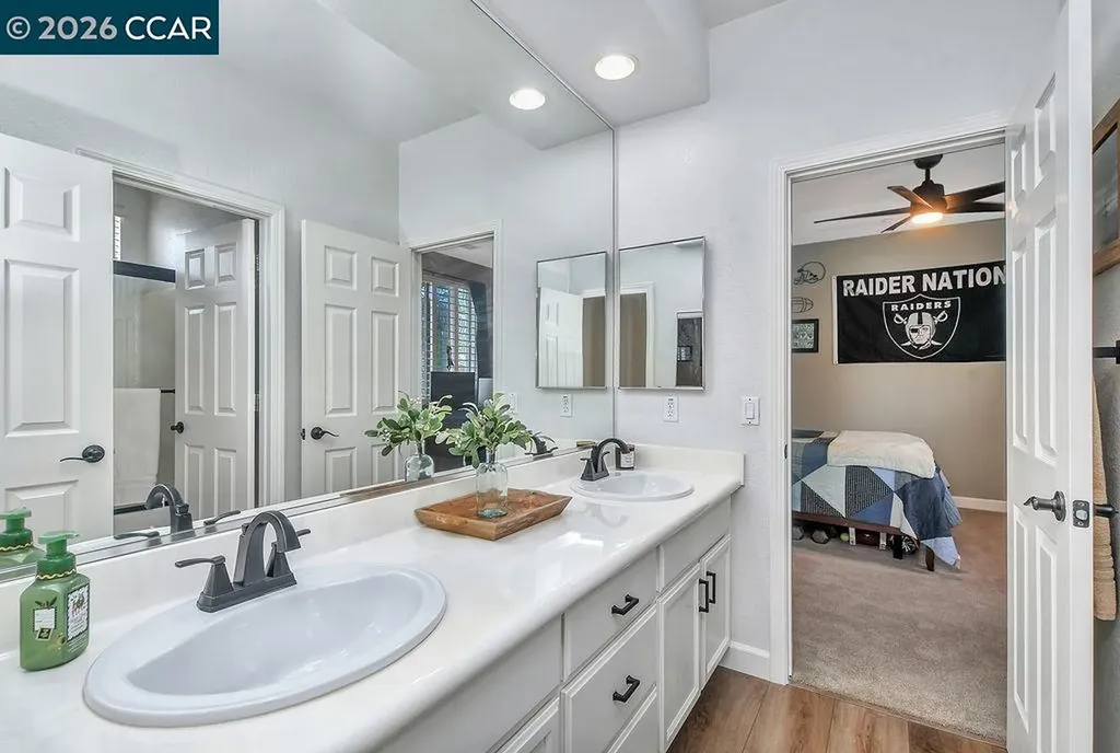 988 Country Glen Lane Brentwood CA 94513