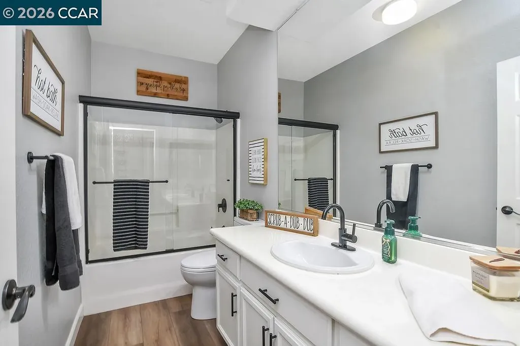 988 Country Glen Lane Brentwood CA 94513