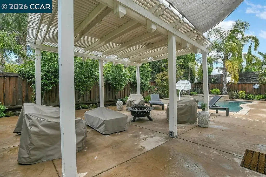 988 Country Glen Lane Brentwood CA 94513