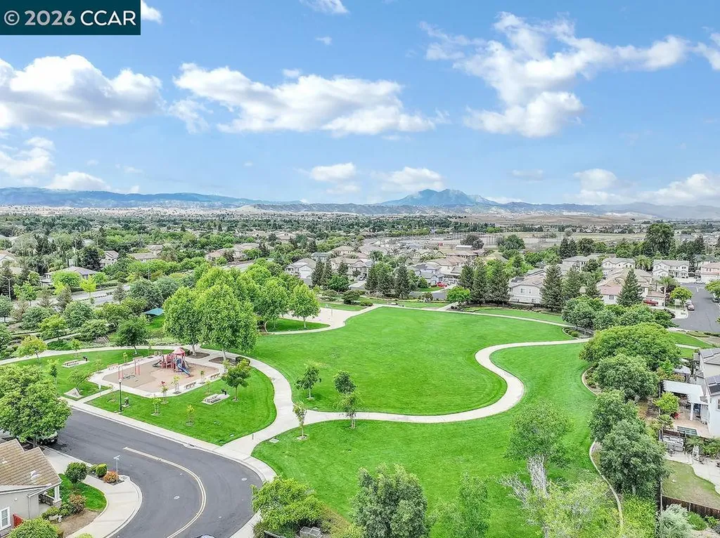 988 Country Glen Lane Brentwood CA 94513