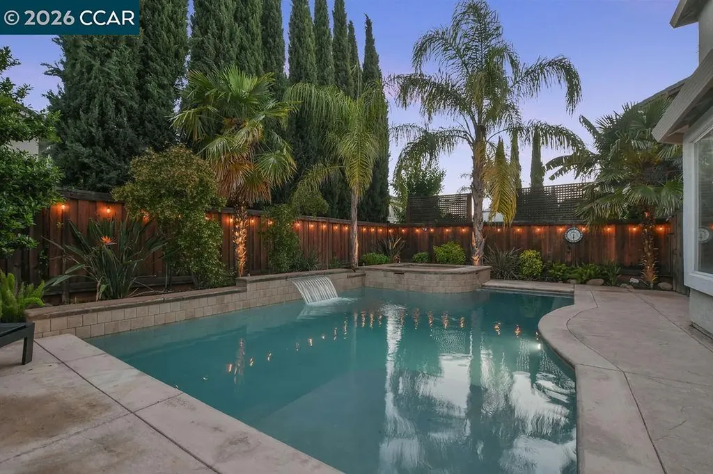 988 Country Glen Lane Brentwood CA 94513