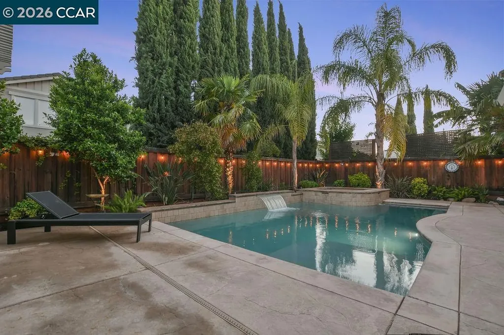 988 Country Glen Lane Brentwood CA 94513