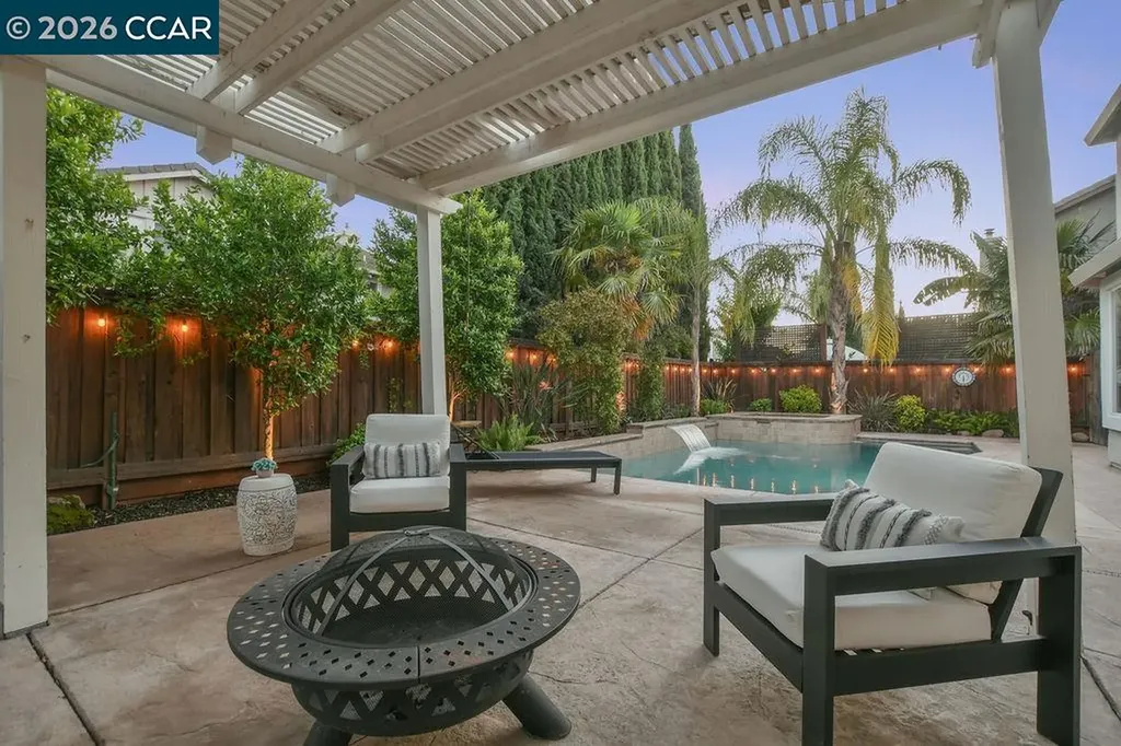 988 Country Glen Lane Brentwood CA 94513