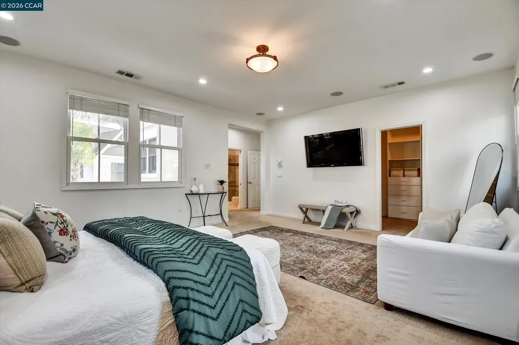 1018 Promenade Street Hercules CA 94547