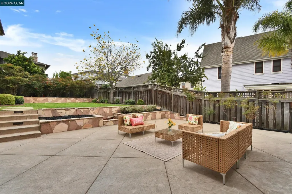 1018 Promenade Street Hercules CA 94547