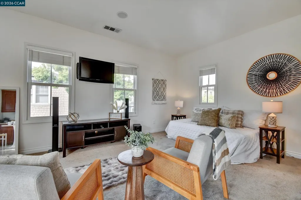 1018 Promenade Street Hercules CA 94547