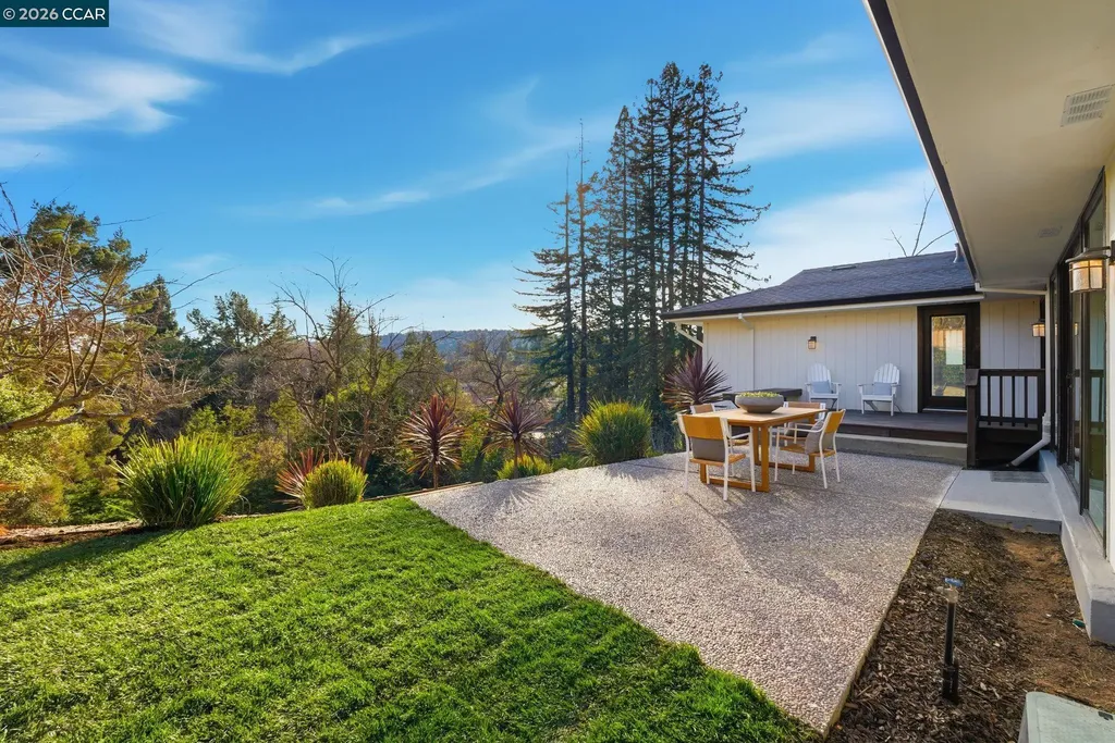 89 Greenfield Drive Moraga CA 94556