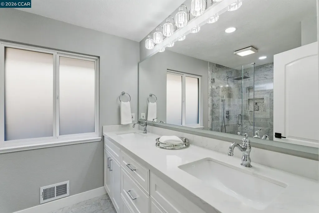 89 Greenfield Drive Moraga CA 94556