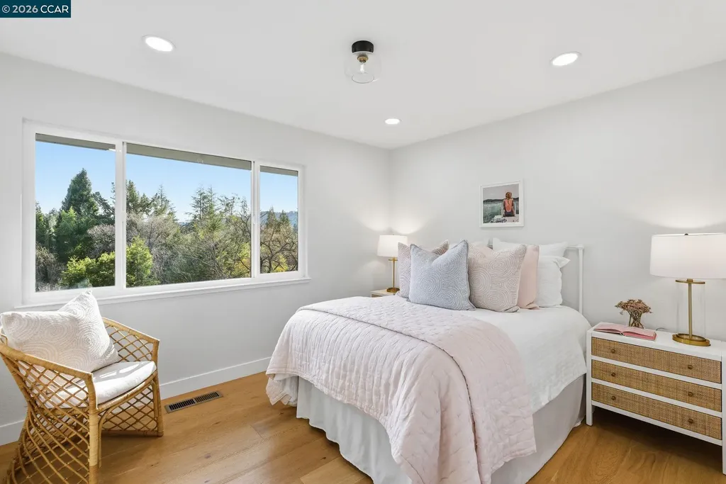 89 Greenfield Drive Moraga CA 94556