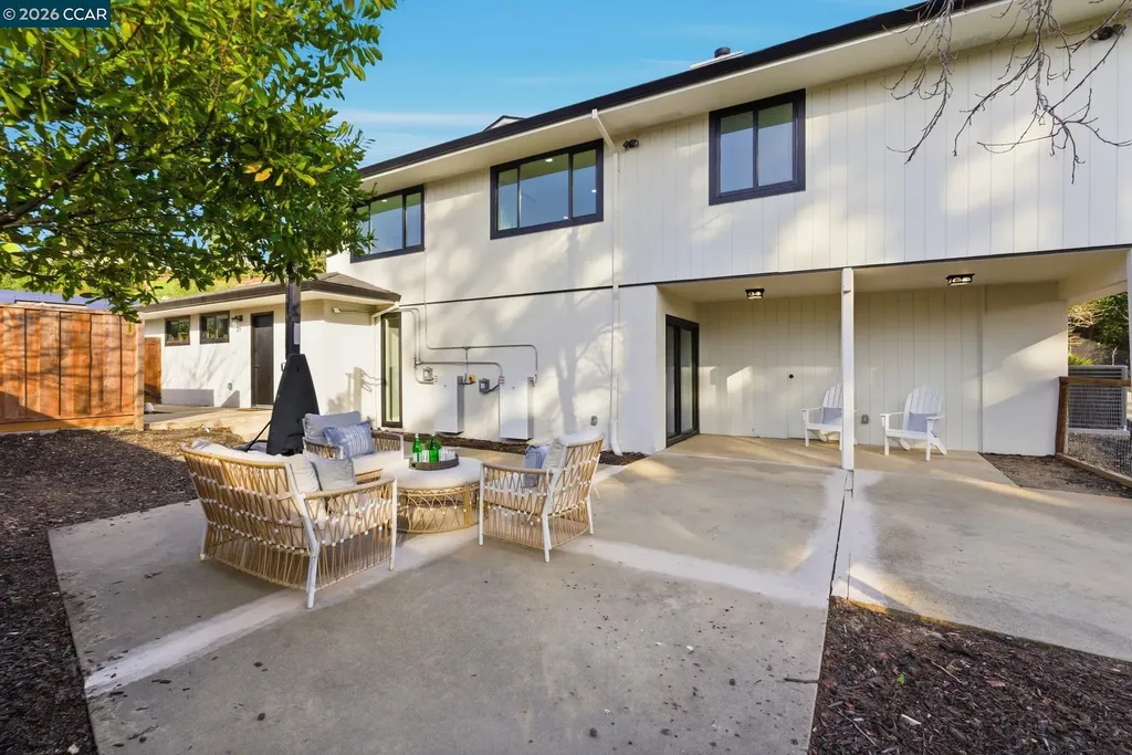 89 Greenfield Drive Moraga CA 94556