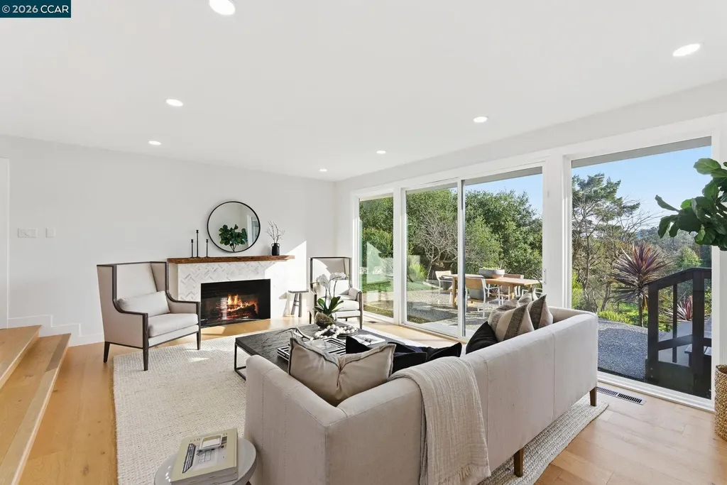 89 Greenfield Drive Moraga CA 94556