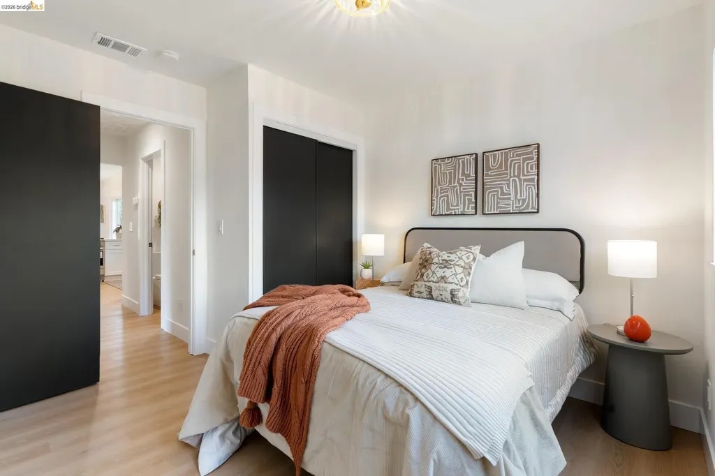 5521 Fremont Street Oakland CA 94608