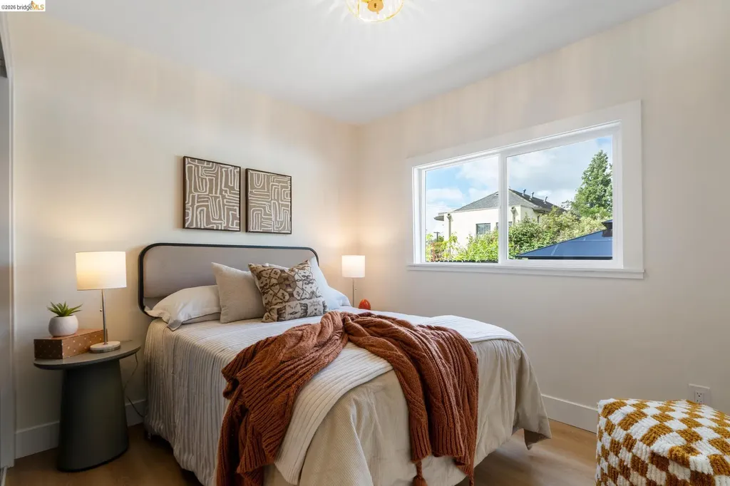 5521 Fremont Street Oakland CA 94608