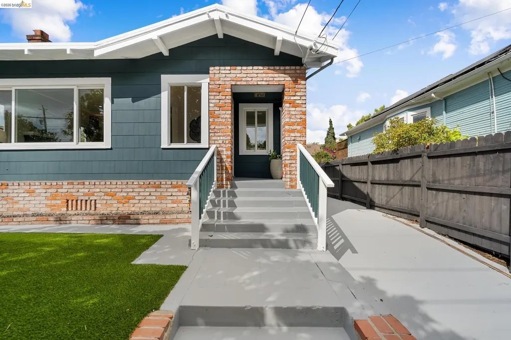 5521 Fremont Street Oakland CA 94608