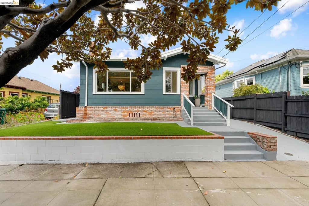 5521 Fremont Street Oakland CA 94608