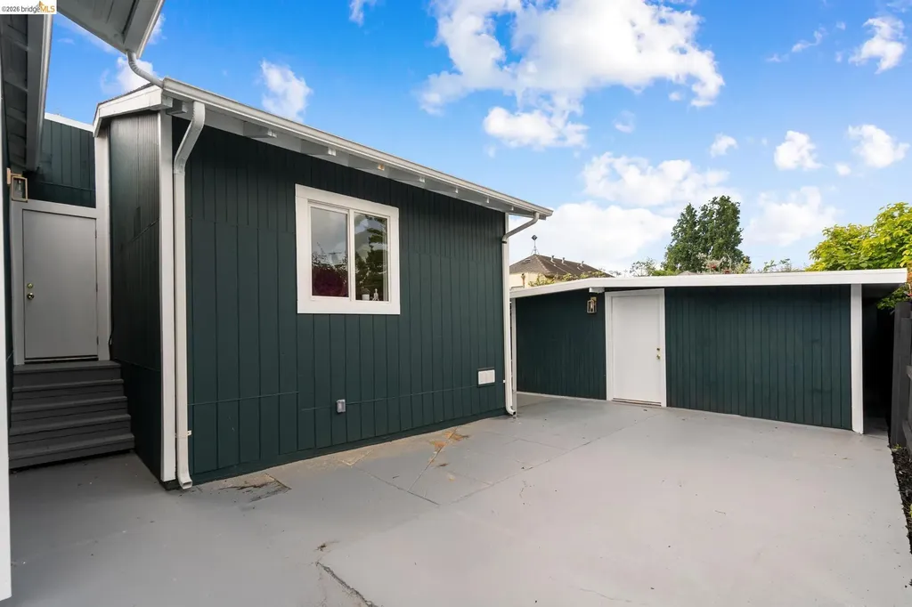 5521 Fremont Street Oakland CA 94608