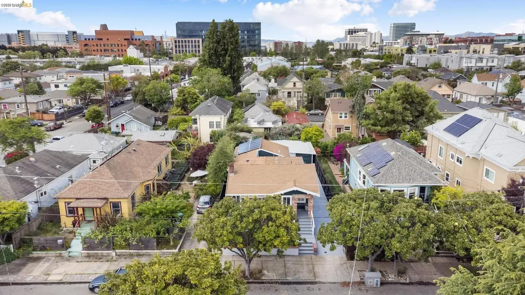 5521 Fremont Street Oakland CA 94608