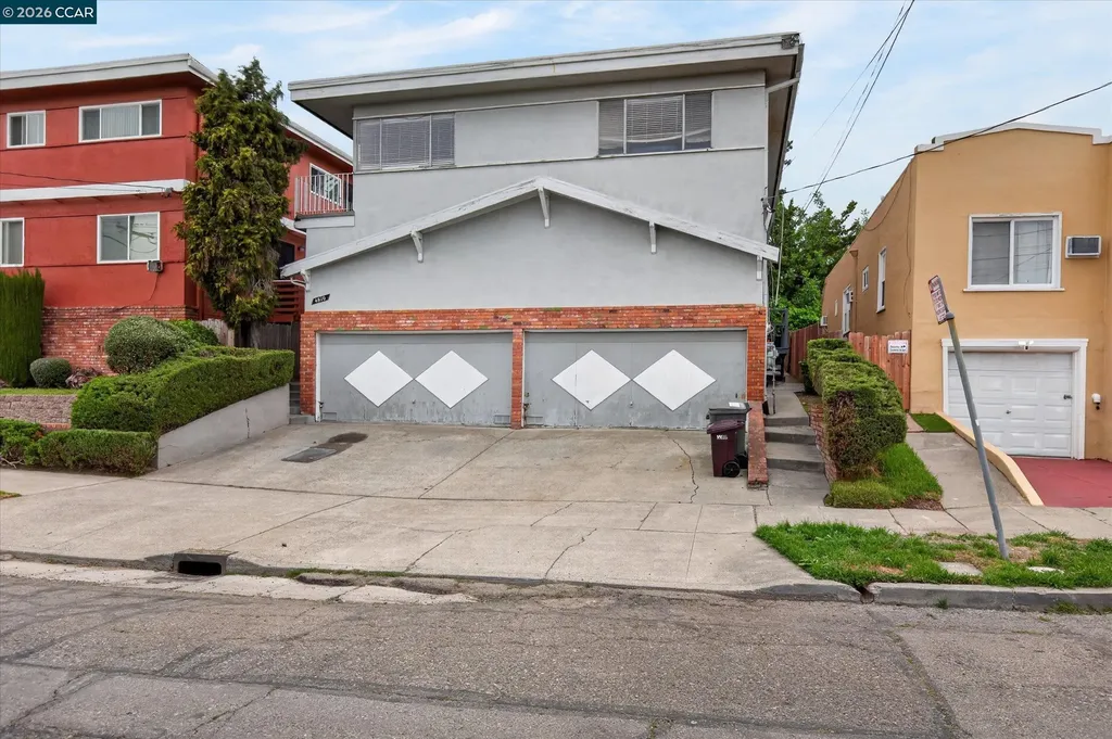 4810 Fairfax Oakland CA 94601