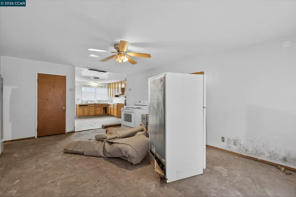 4810 Fairfax Oakland CA 94601
