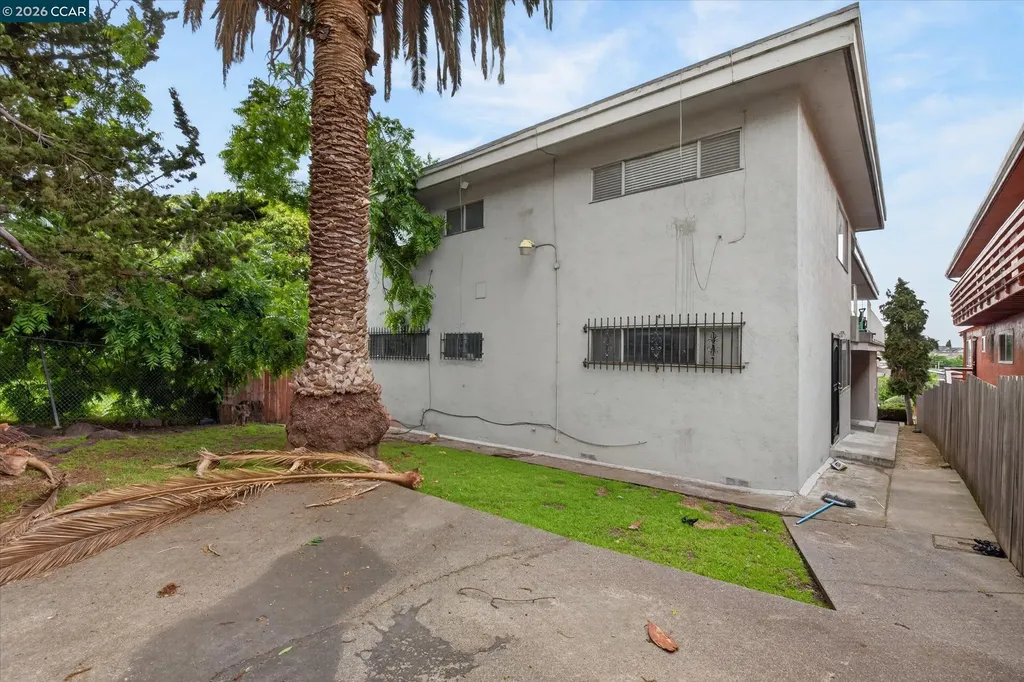 4810 Fairfax Oakland CA 94601