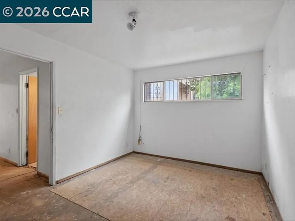 4810 Fairfax Oakland CA 94601