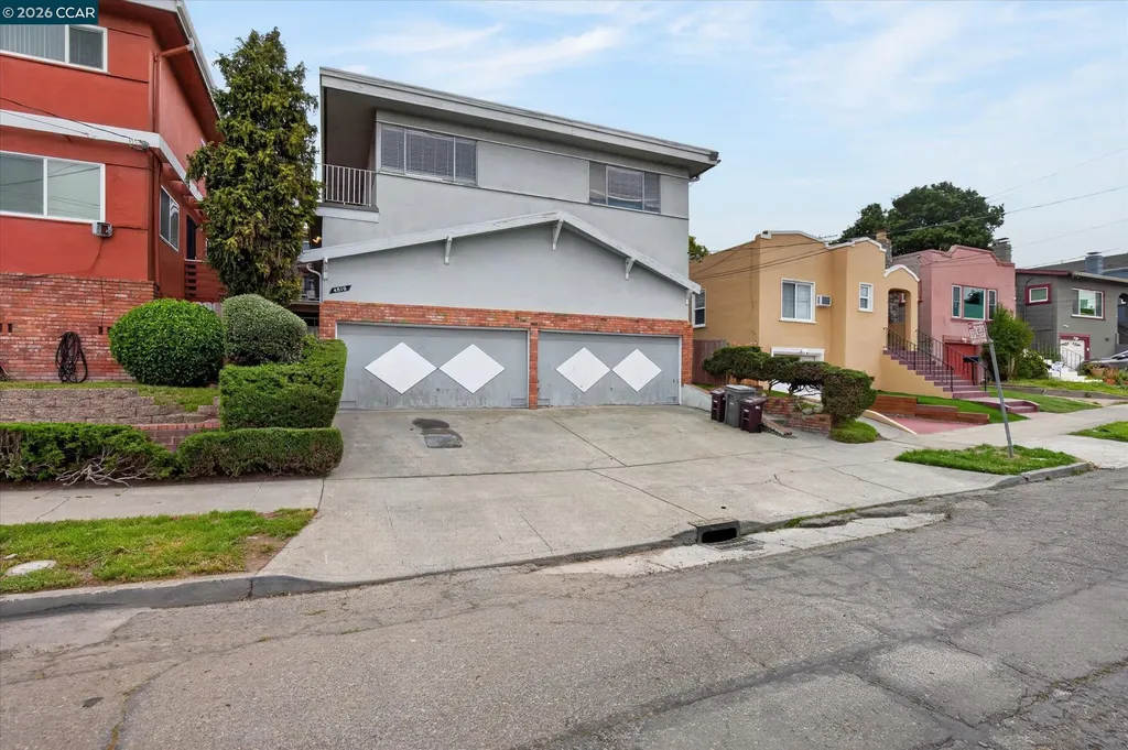 4810 Fairfax Oakland CA 94601