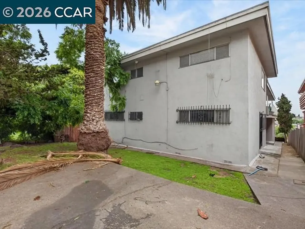 4810 Fairfax Oakland CA 94601