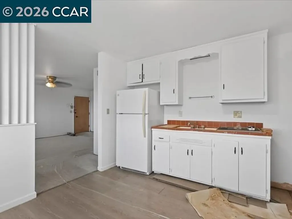 4810 Fairfax Oakland CA 94601