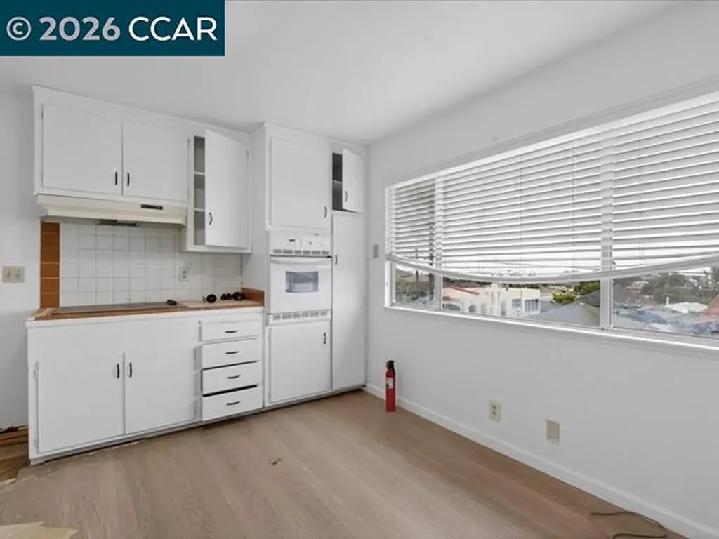 4810 Fairfax Oakland CA 94601