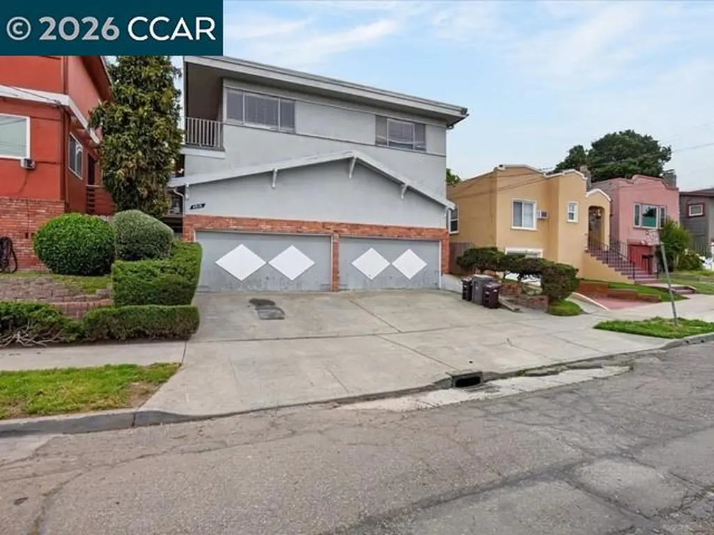 4810 Fairfax Oakland CA 94601
