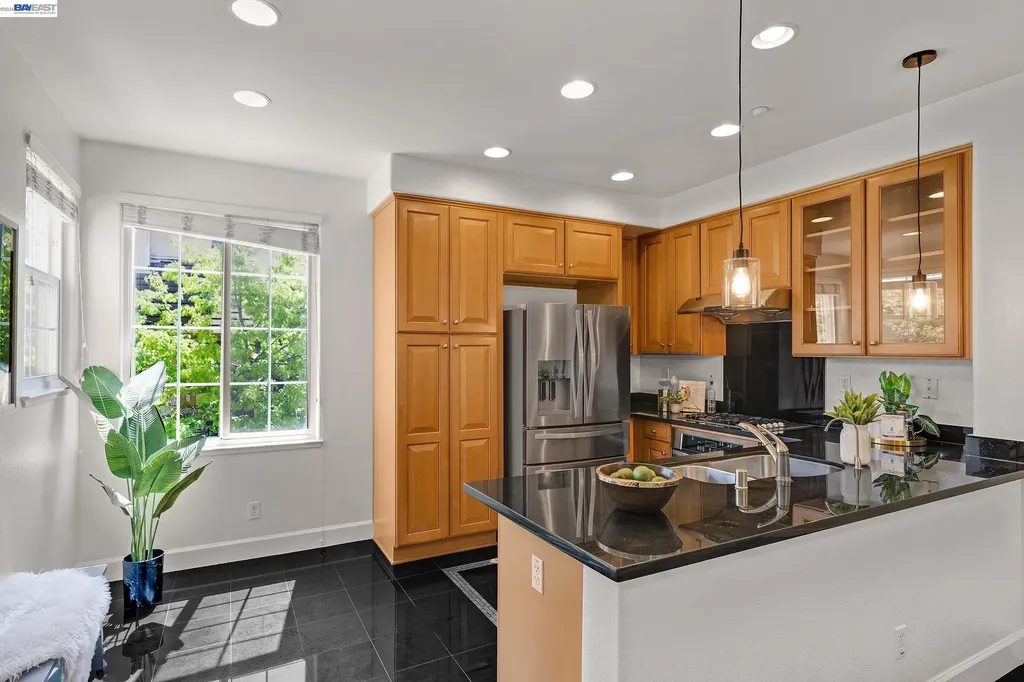 1013 Amber Terrace Union City CA 94587