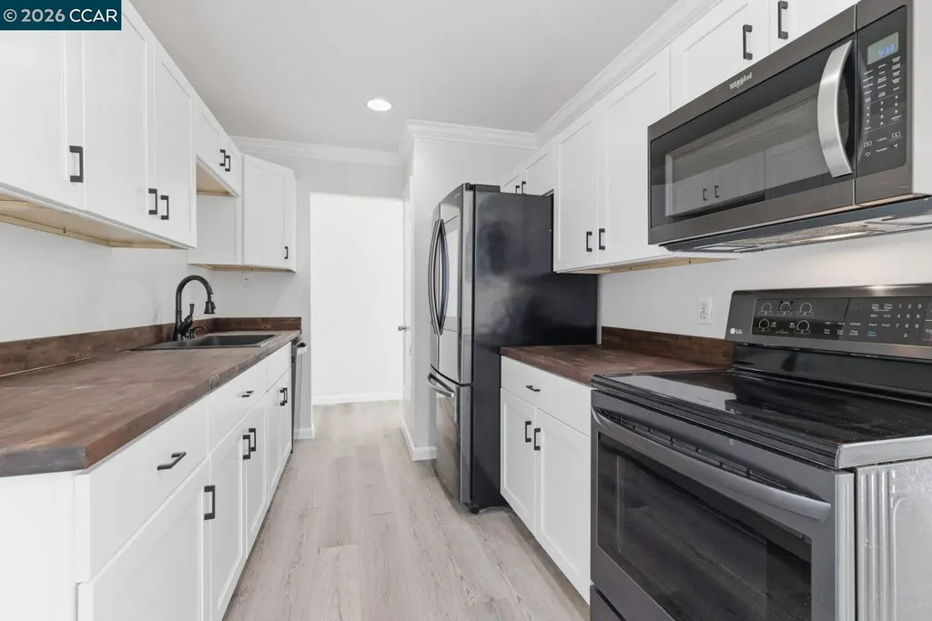 384 Elsinore Drive Vacaville CA 95687