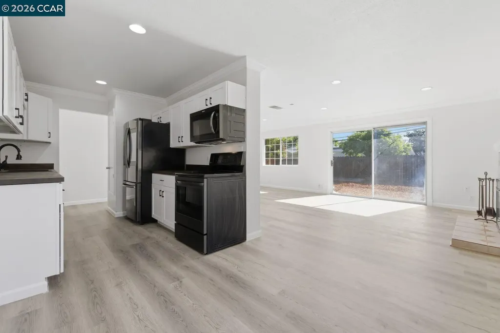384 Elsinore Drive Vacaville CA 95687