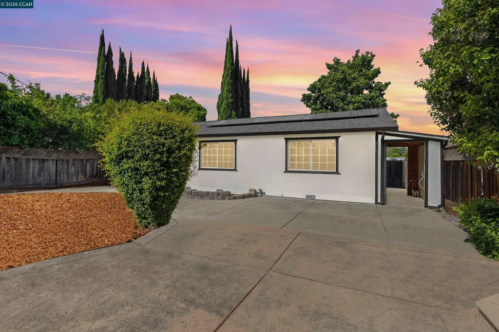 384 Elsinore Drive Vacaville CA 95687