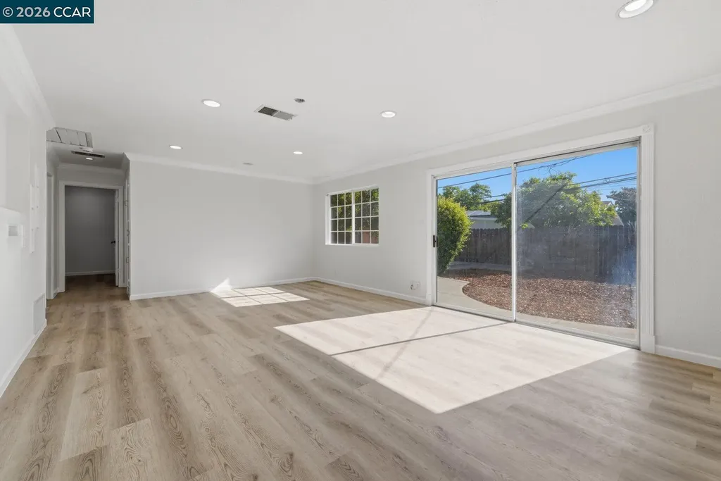 384 Elsinore Drive Vacaville CA 95687