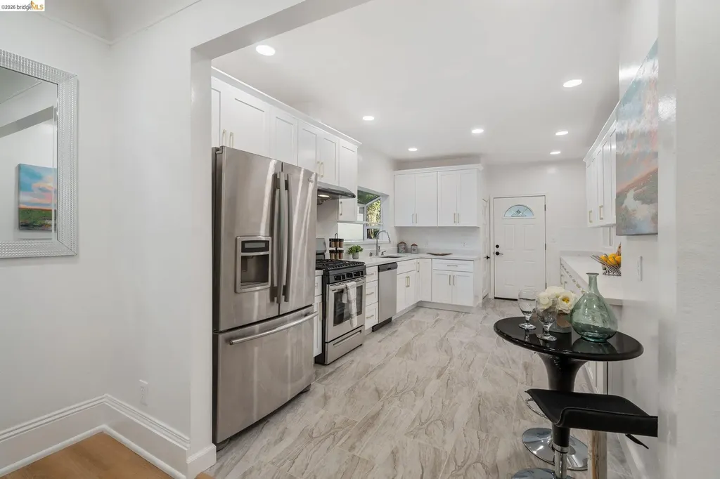 3006 High Street Oakland CA 94619