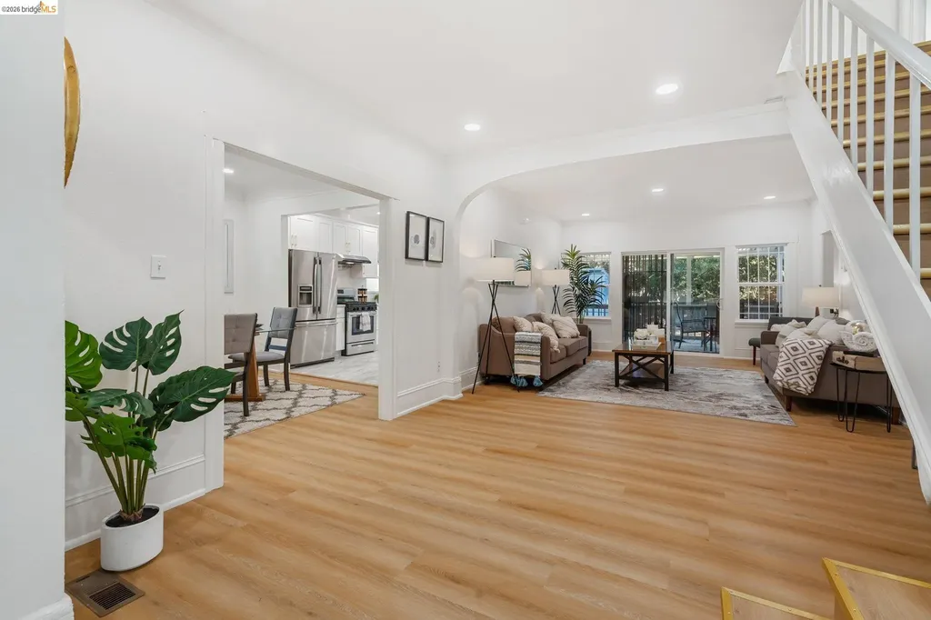 3006 High Street Oakland CA 94619