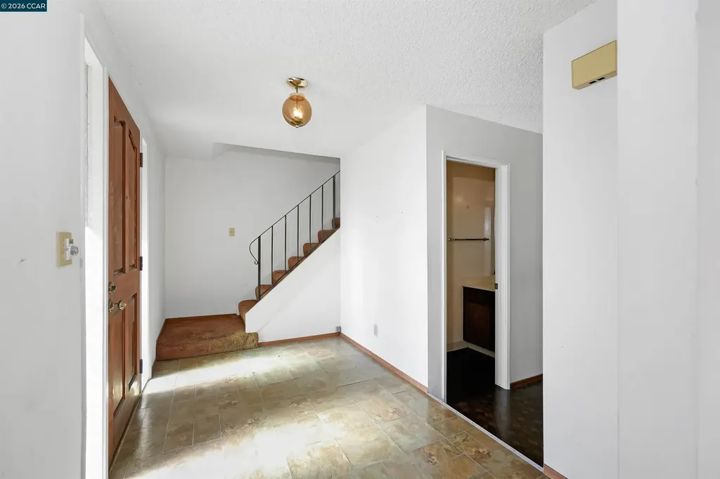 121 Violet Road Hercules CA 94547