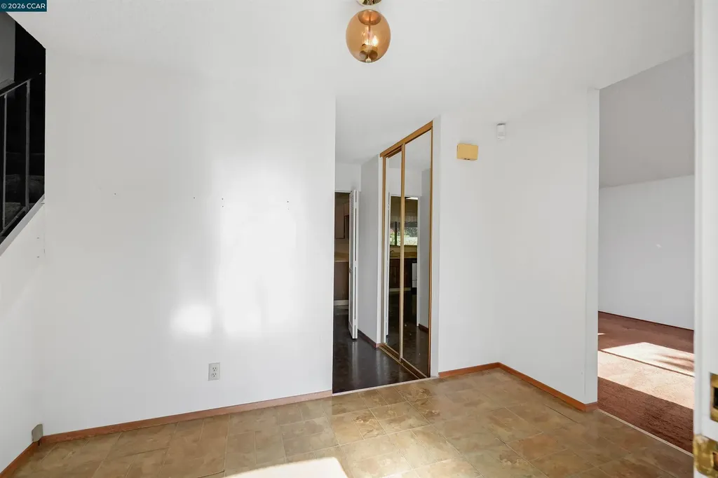121 Violet Road Hercules CA 94547
