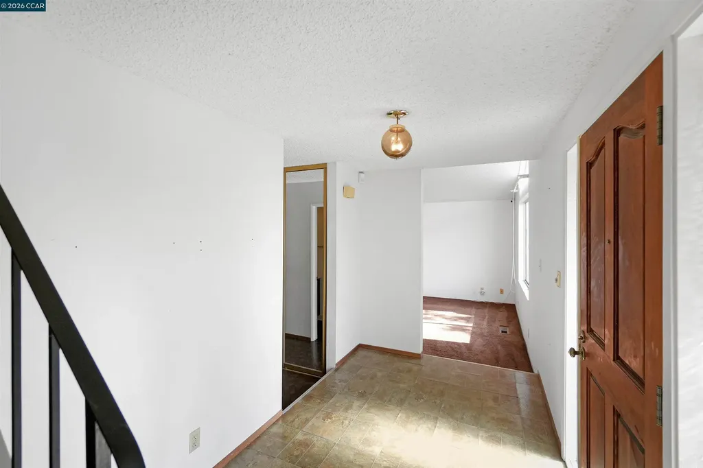 121 Violet Road Hercules CA 94547