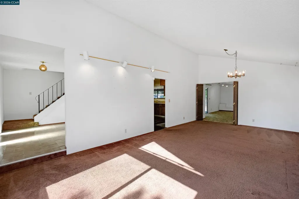 121 Violet Road Hercules CA 94547