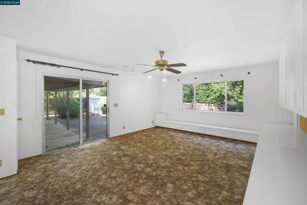 121 Violet Road Hercules CA 94547